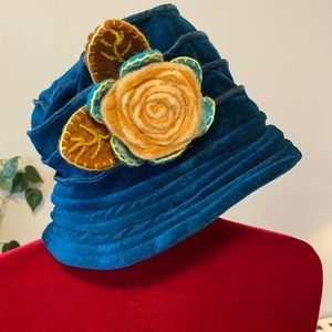 Blossom hat